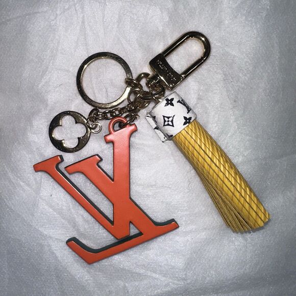 Authentic RARE LOUIS VUITTON Pop Tassel Bag Charm Large LV Box Cover GIFTABLE - Picture 11 of 15